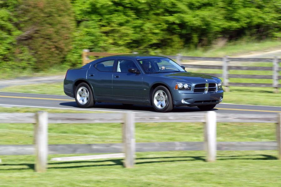 Dodge Charger 2006 года  (фото 12 из 14)